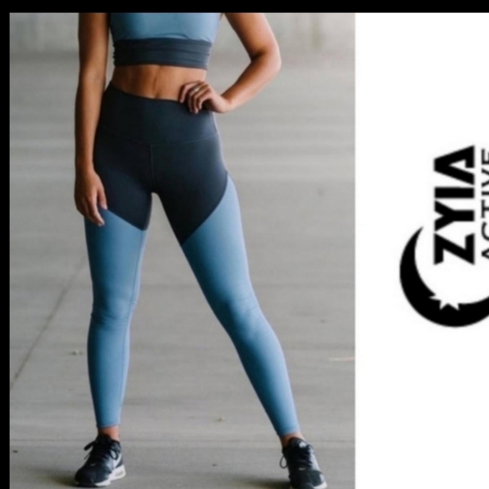 Zyia s6/8 storm parallel colorblock blue and gray high rise mint condition lging